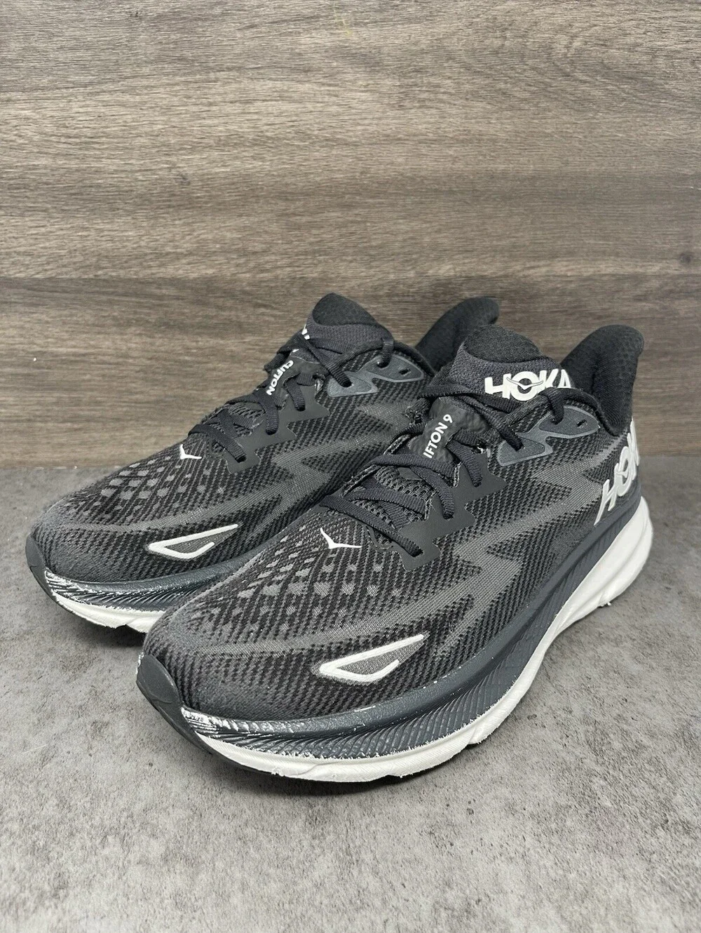 HOKA Clifton 9 Black White Size 11 Mens Cushioned Running Walking Shoes